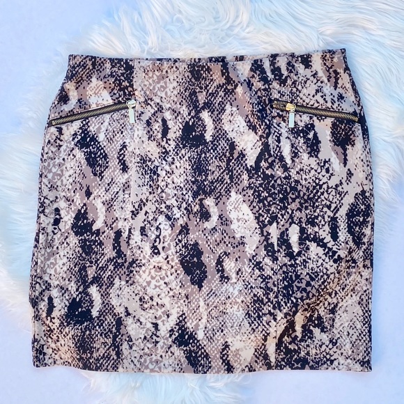 Alfani petite snake print skirt with zippers - Picture 1 of 8